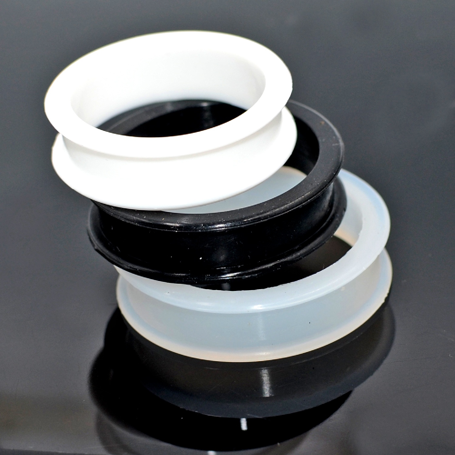 2pcs Supersize Flexible Silico - Body Jewelry Ear Plugs のレビューと価格